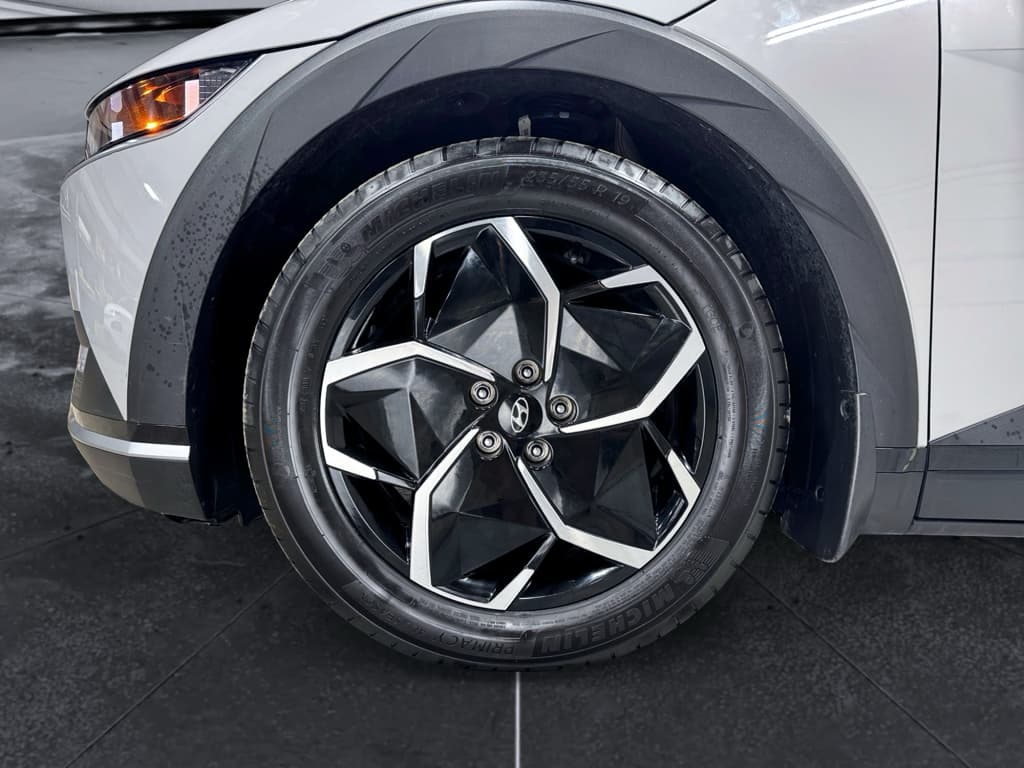 2023 Hyundai IONIQ 5 view 32