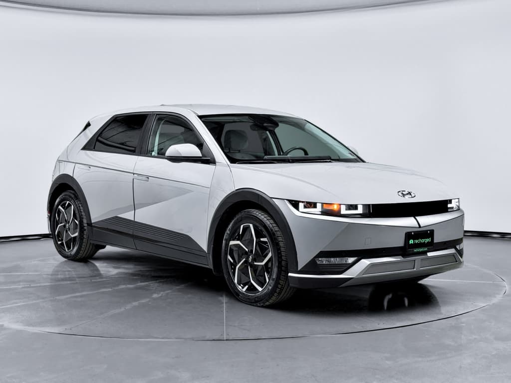 2023 Hyundai IONIQ 5 view 4