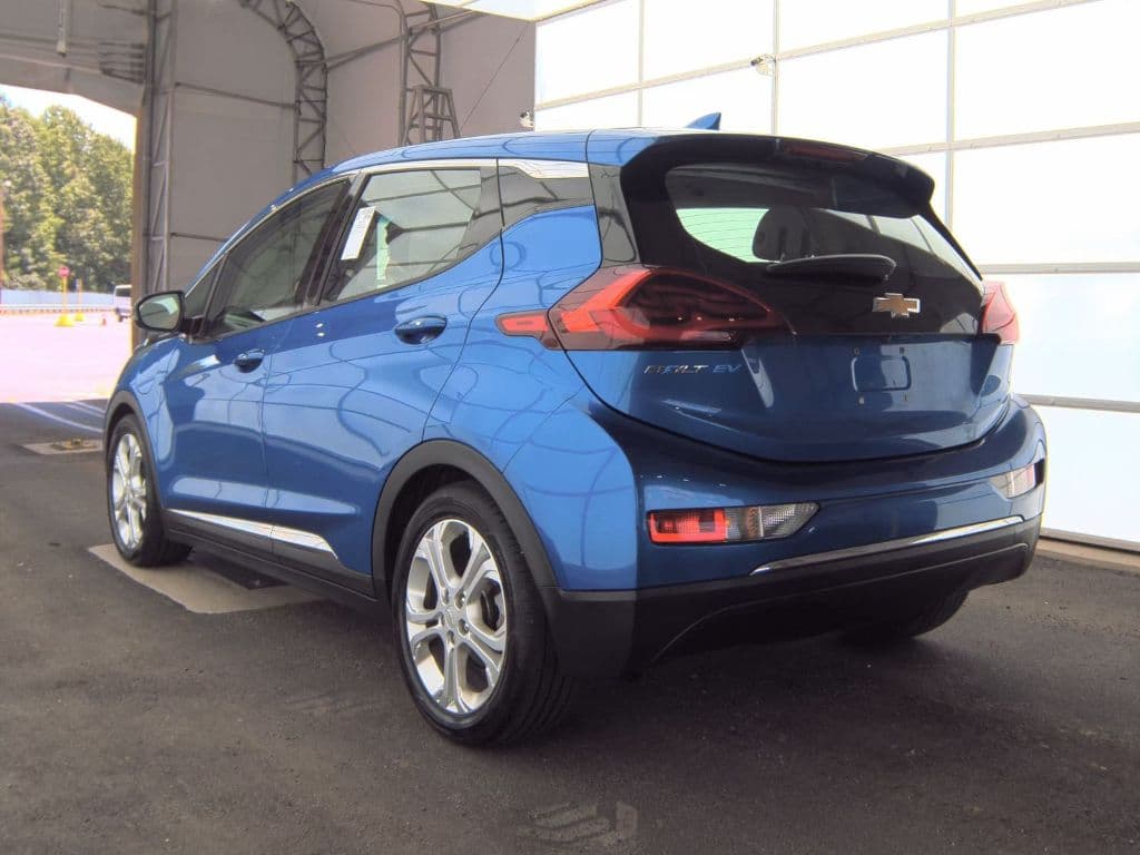 2017 Chevrolet Bolt EV view 5