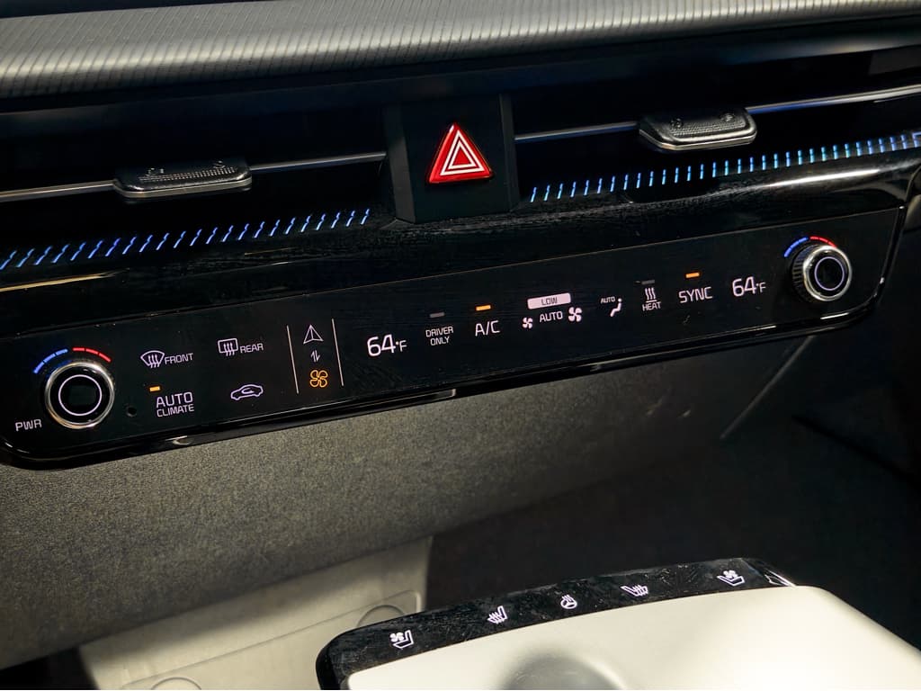 2024 Kia EV6 view 16