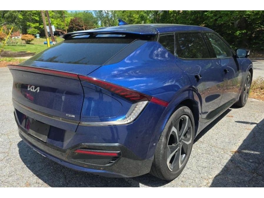 2024 Kia EV6 view 3