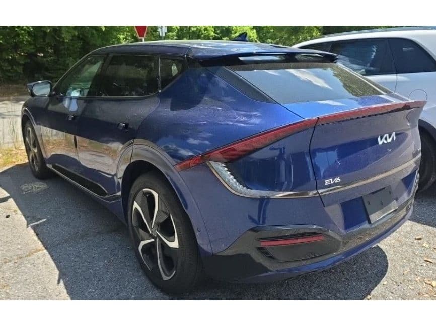 2024 Kia EV6 view 4