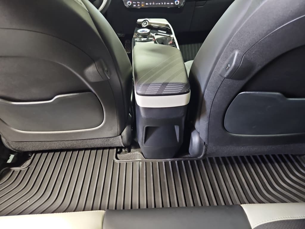 2024 Kia EV6 view 13
