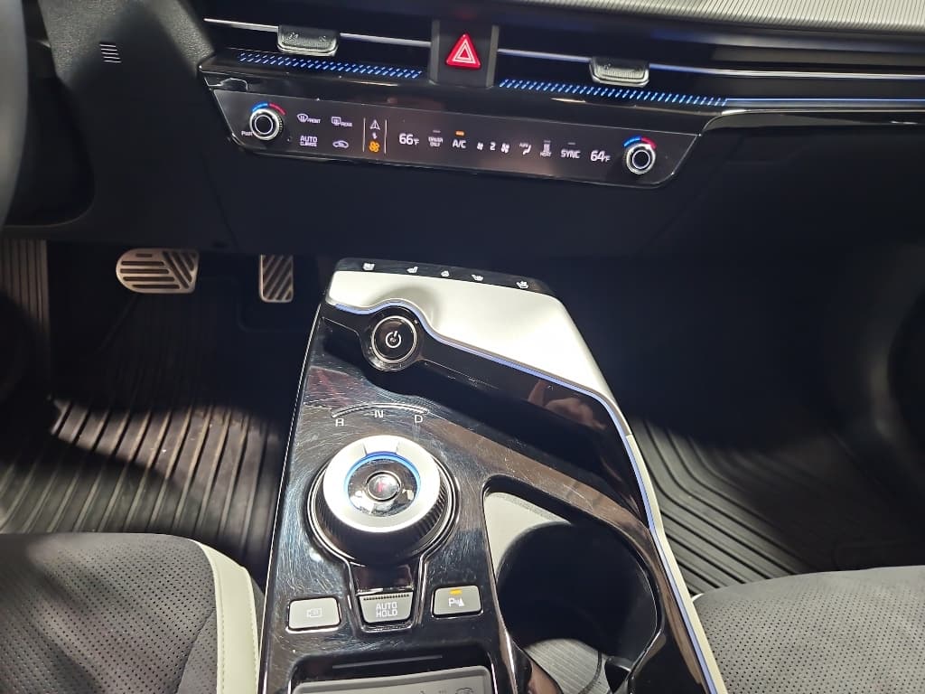 2024 Kia EV6 view 34