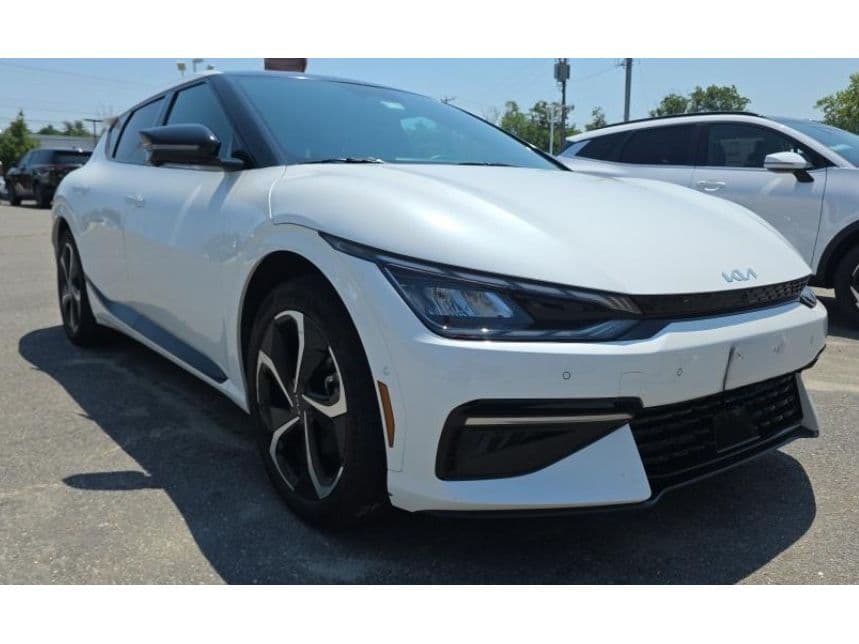 2024 Kia EV6 view 2