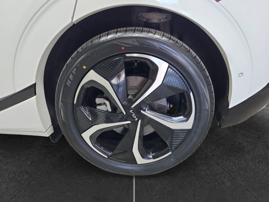 2024 Kia EV6 view 19