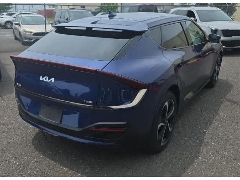 2024 Kia EV6 view 3