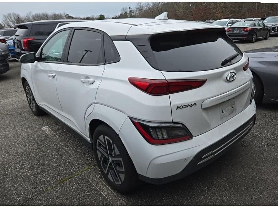 2023 Hyundai Kona EV view 2