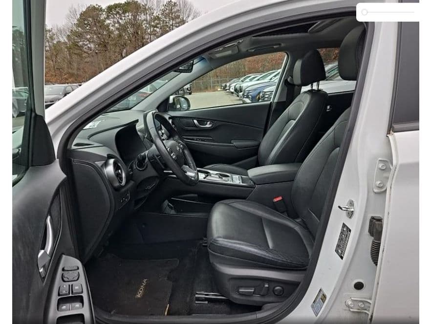 2023 Hyundai Kona EV view 5