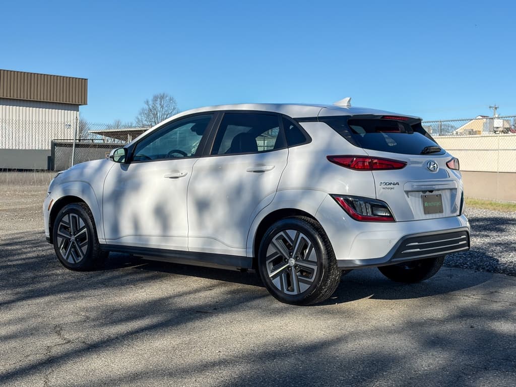2023 Hyundai Kona EV view 2