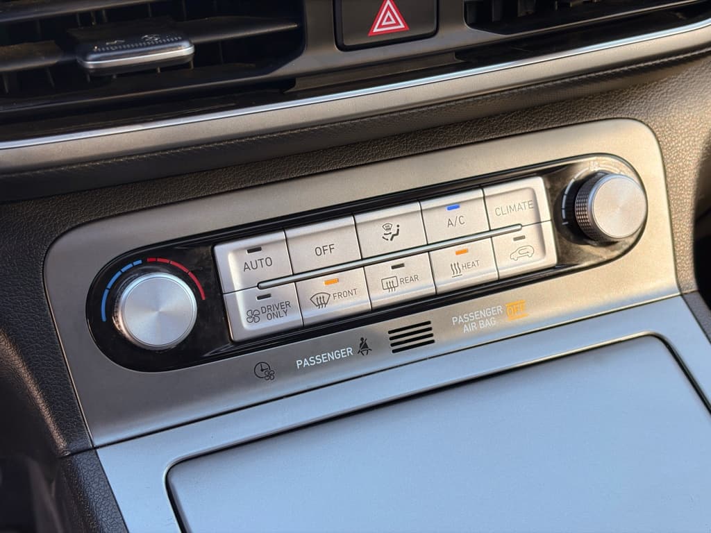 2023 Hyundai Kona EV view 15