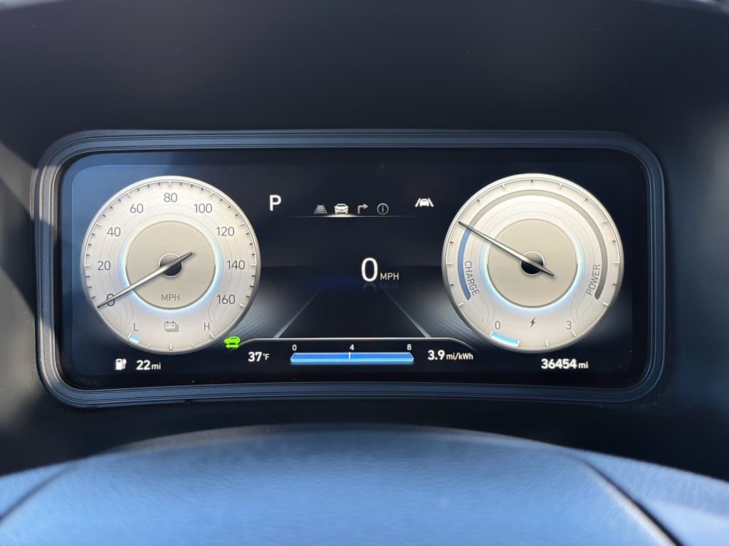 2023 Hyundai Kona EV view 10