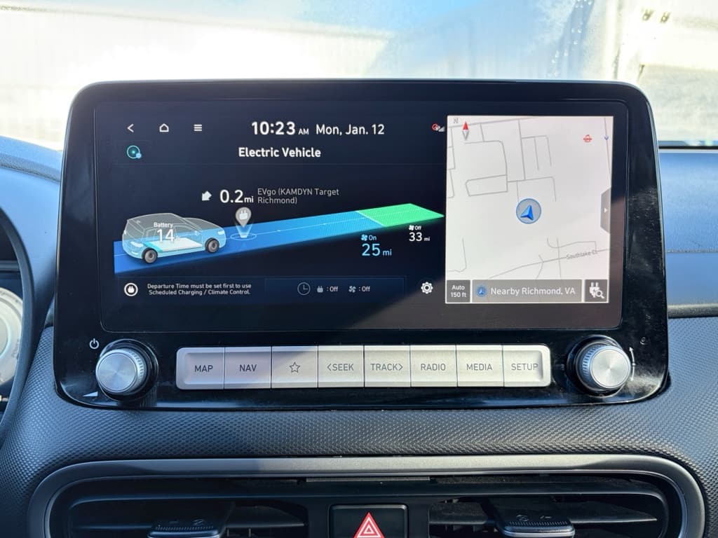 2023 Hyundai Kona EV view 11