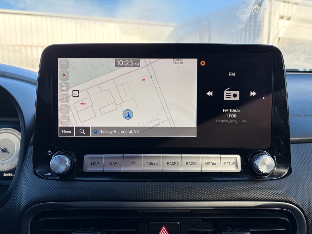 2023 Hyundai Kona EV view 12