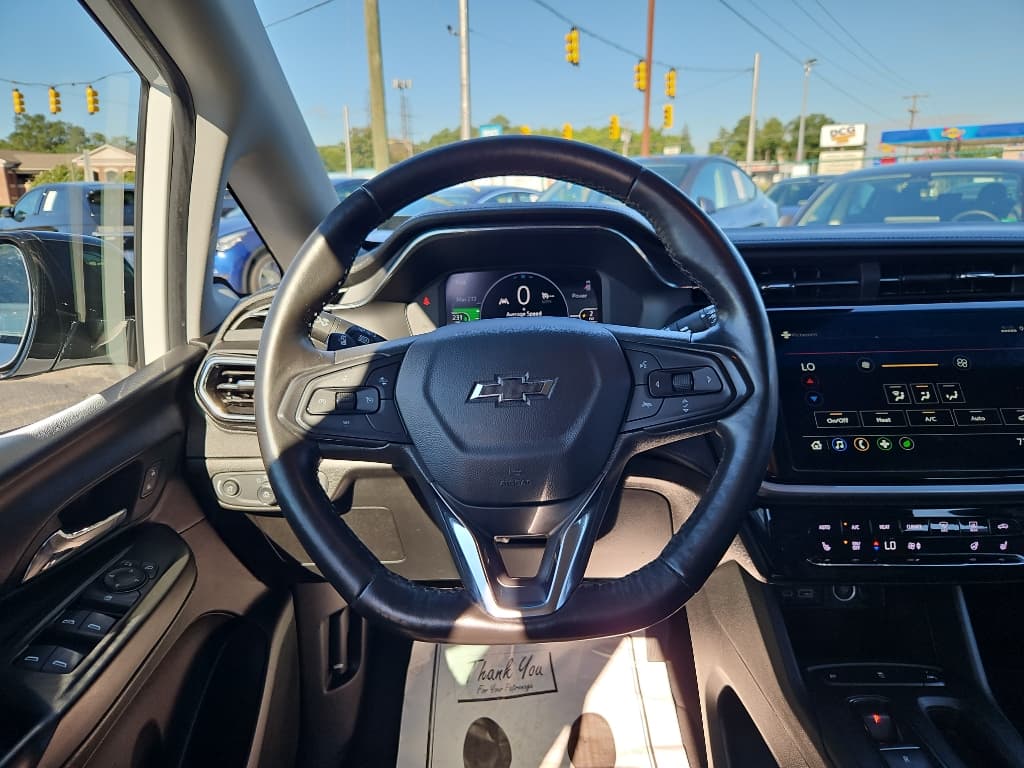 2023 Chevrolet Bolt EV view 8