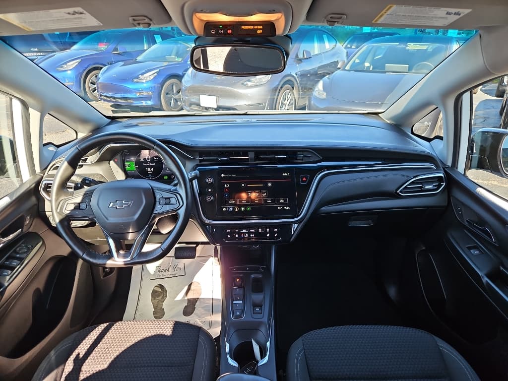 2023 Chevrolet Bolt EV view 15