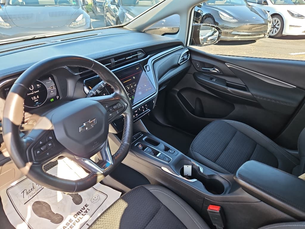 2023 Chevrolet Bolt EV view 16