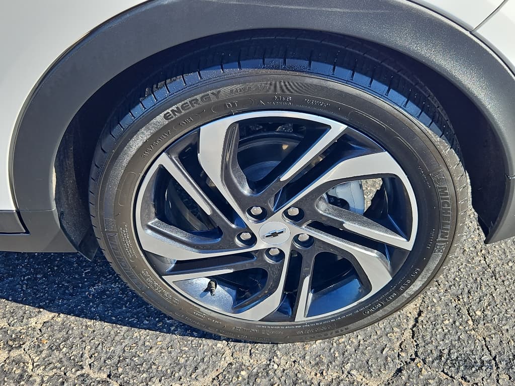 2023 Chevrolet Bolt EV view 25