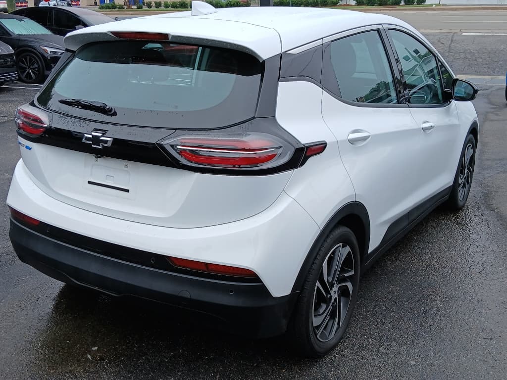 2023 Chevrolet Bolt EV view 3