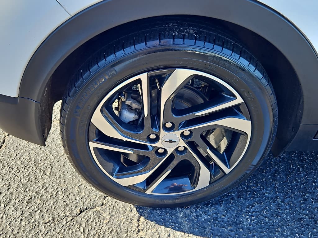 2023 Chevrolet Bolt EV view 27