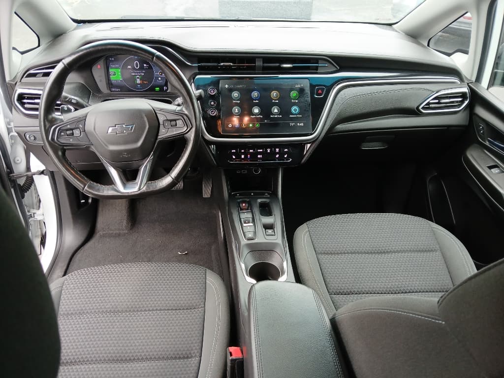 2023 Chevrolet Bolt EV view 5