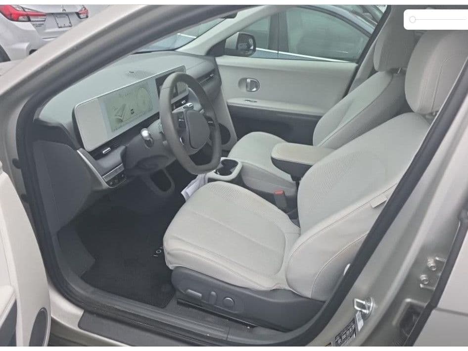 2023 Hyundai IONIQ 5 view 6