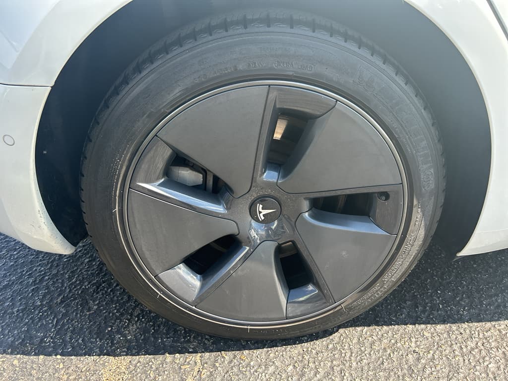 2022 Tesla Model 3 view 27