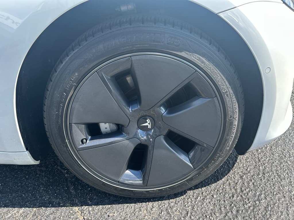 2022 Tesla Model 3 view 29