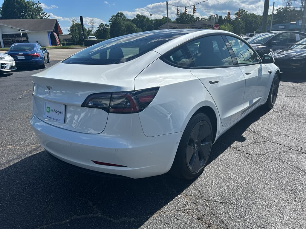 2022 Tesla Model 3 view 3