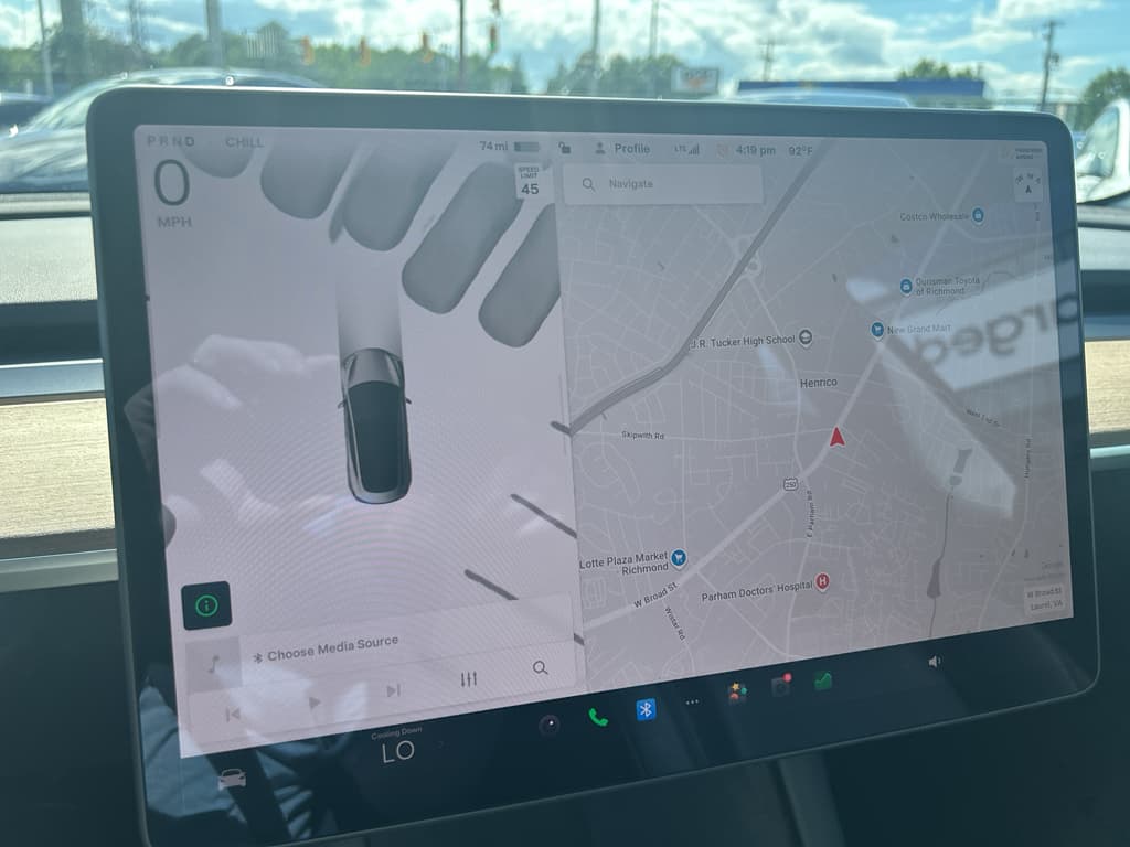 2022 Tesla Model 3 view 9