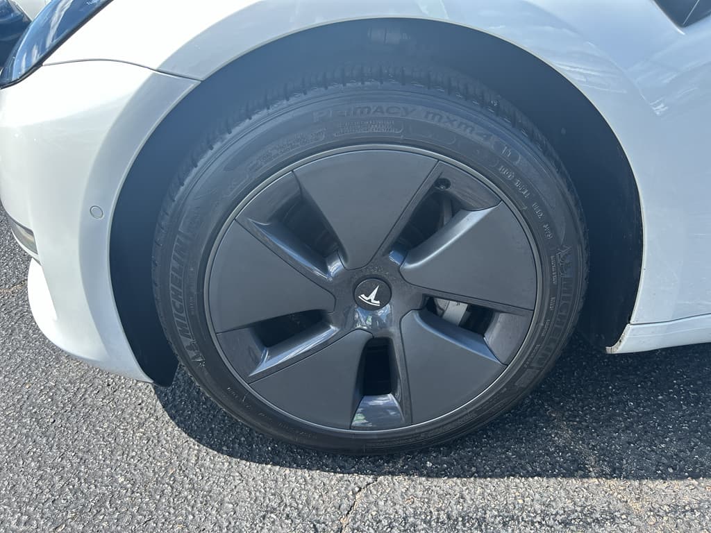 2022 Tesla Model 3 view 23