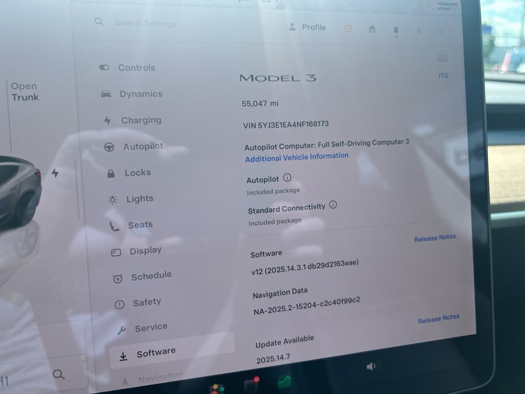 2022 Tesla Model 3 view 12