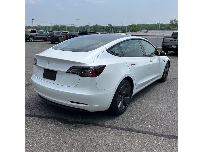 2022 Tesla Model 3 view 5