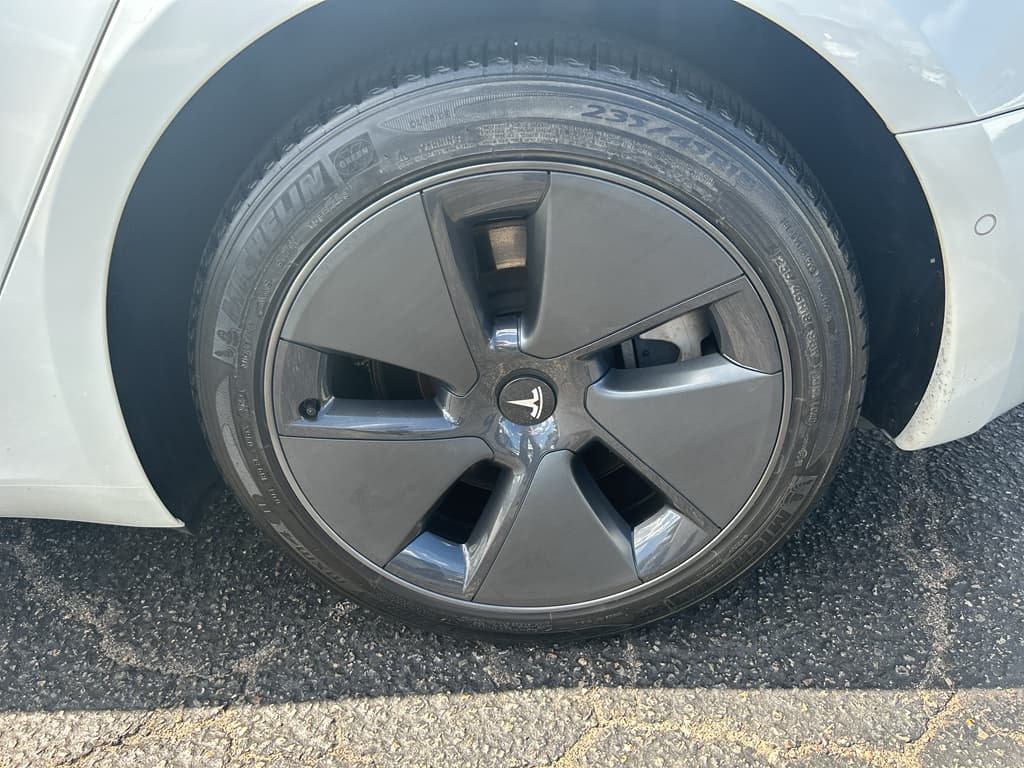 2022 Tesla Model 3 view 25