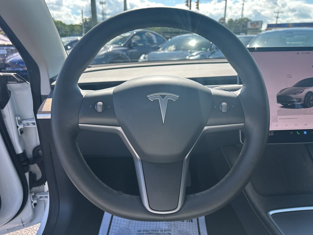 2022 Tesla Model 3 view 8