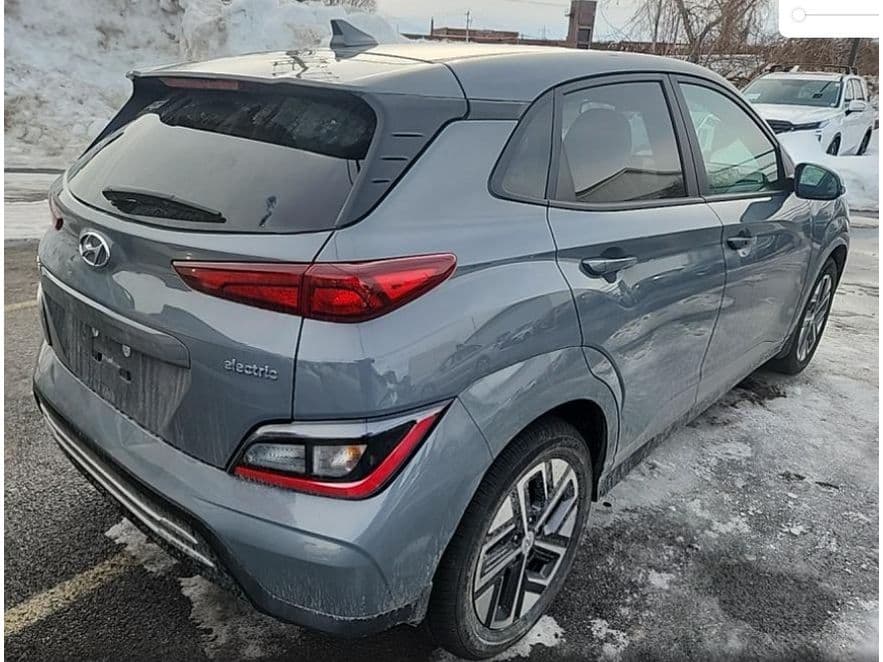 2023 Hyundai Kona EV view 4