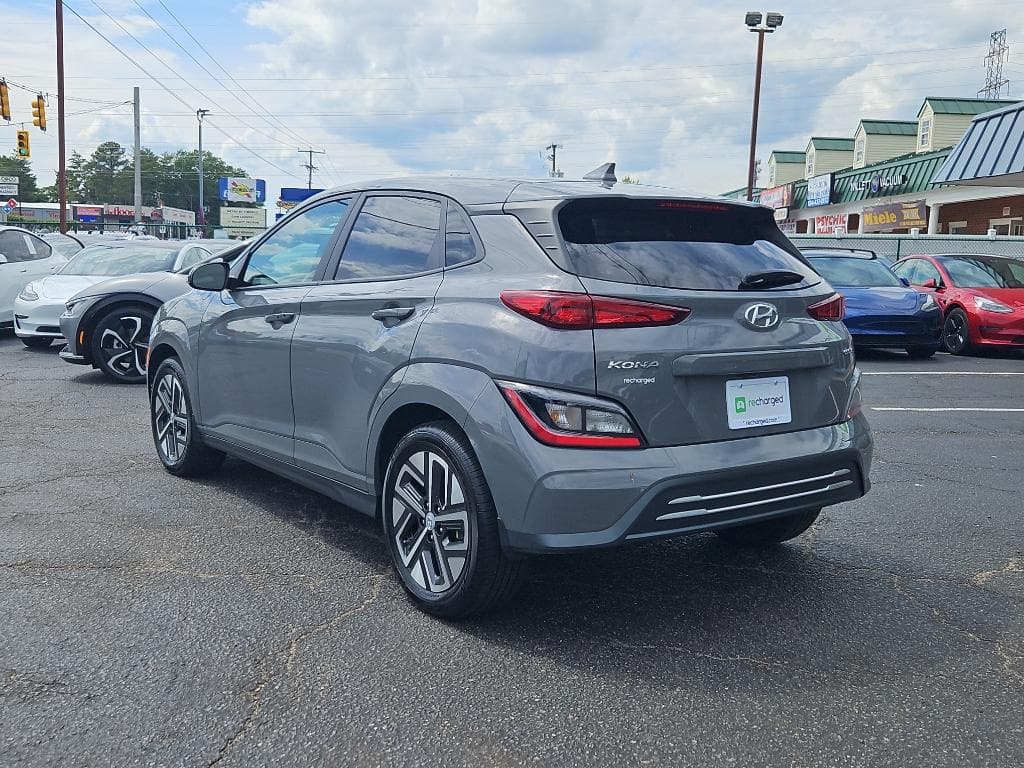 2023 Hyundai Kona EV view 2