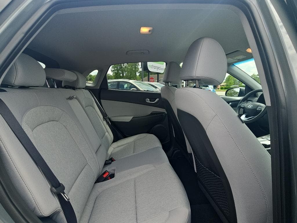 2023 Hyundai Kona EV view 19