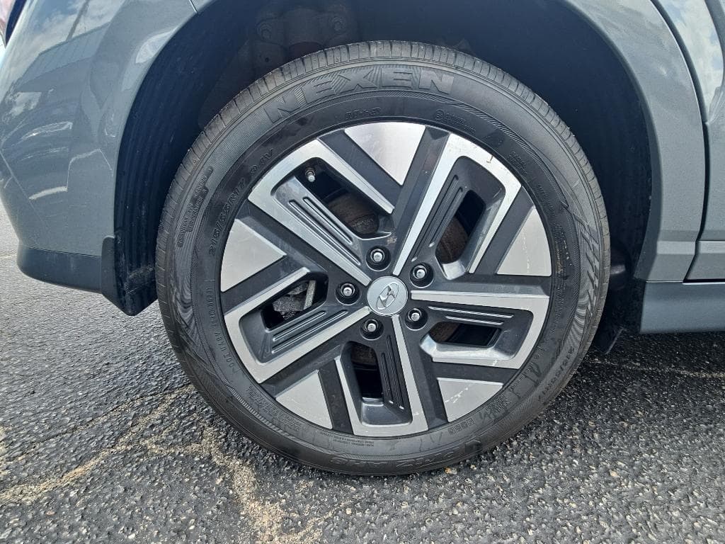 2023 Hyundai Kona EV view 27