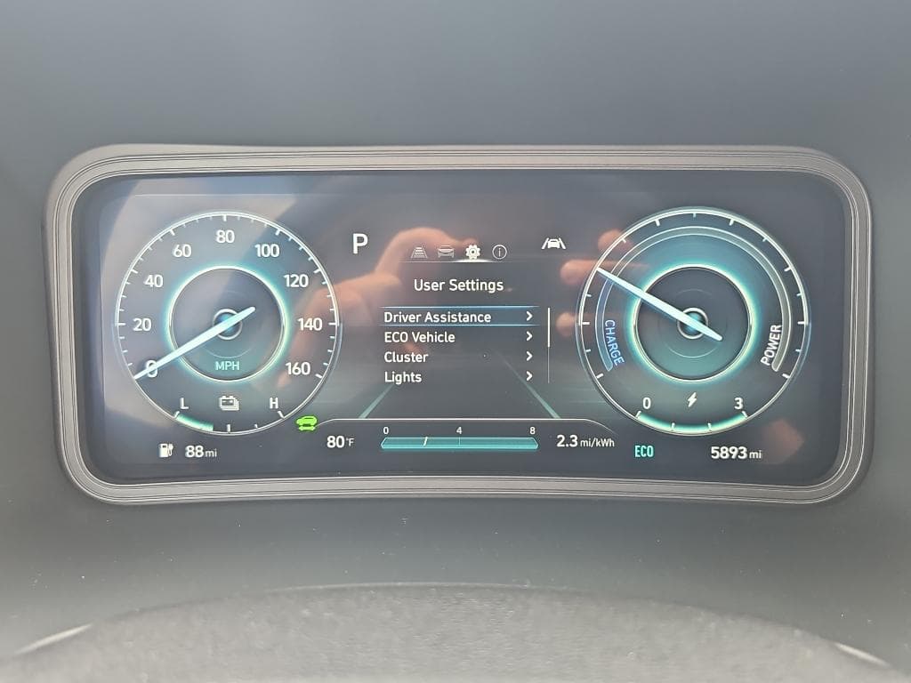 2023 Hyundai Kona EV view 9