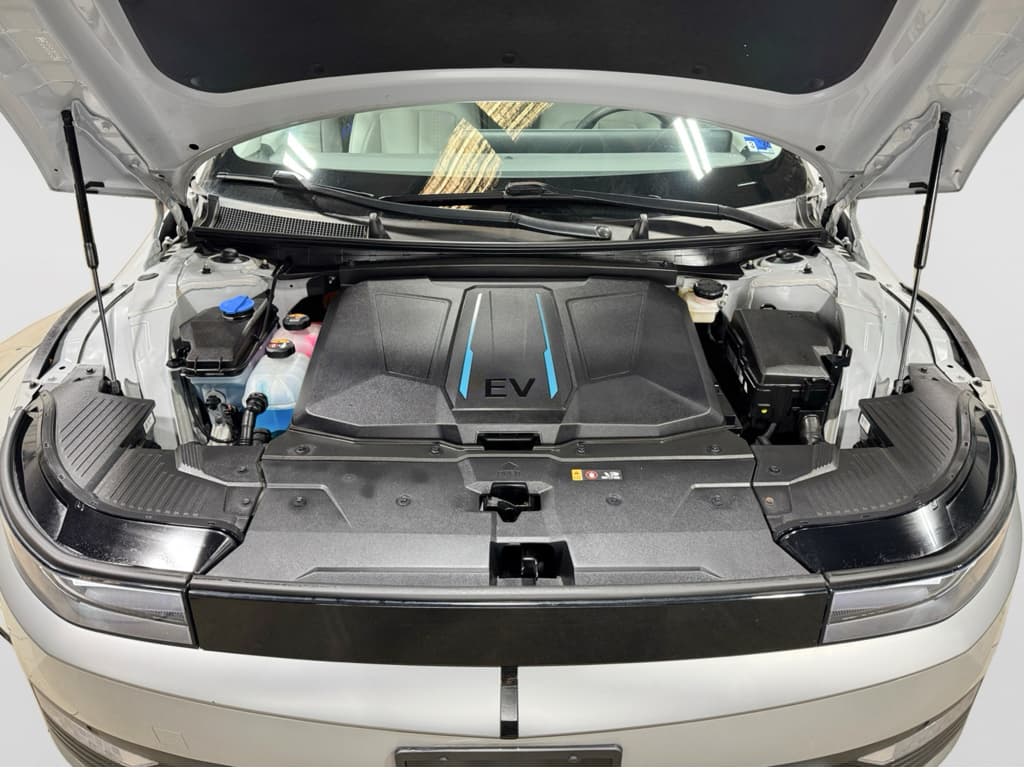 2023 Hyundai IONIQ 5 view 26