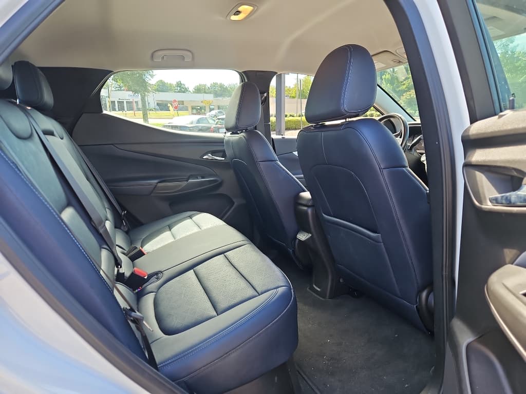 2023 Chevrolet Bolt EUV view 11