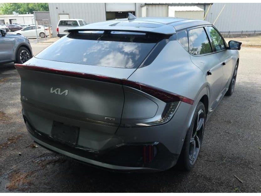 2024 Kia EV6 view 3
