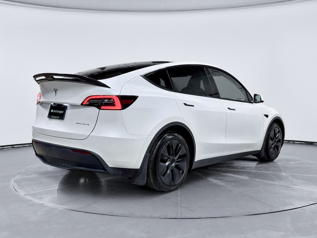 2024 Tesla Model Y view 3
