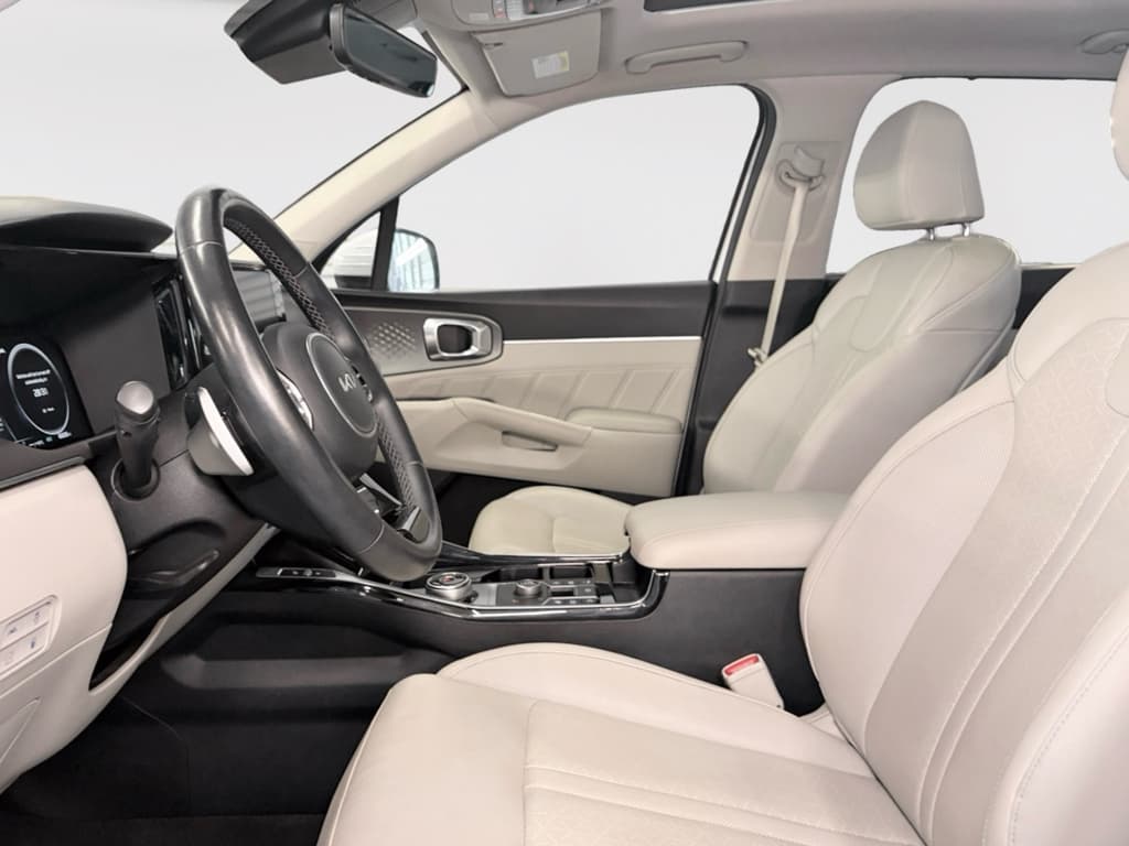 2023 Kia Sorento Plug-in Hybrid view 18