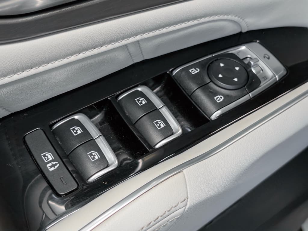 2023 Kia Sorento Plug-in Hybrid view 7