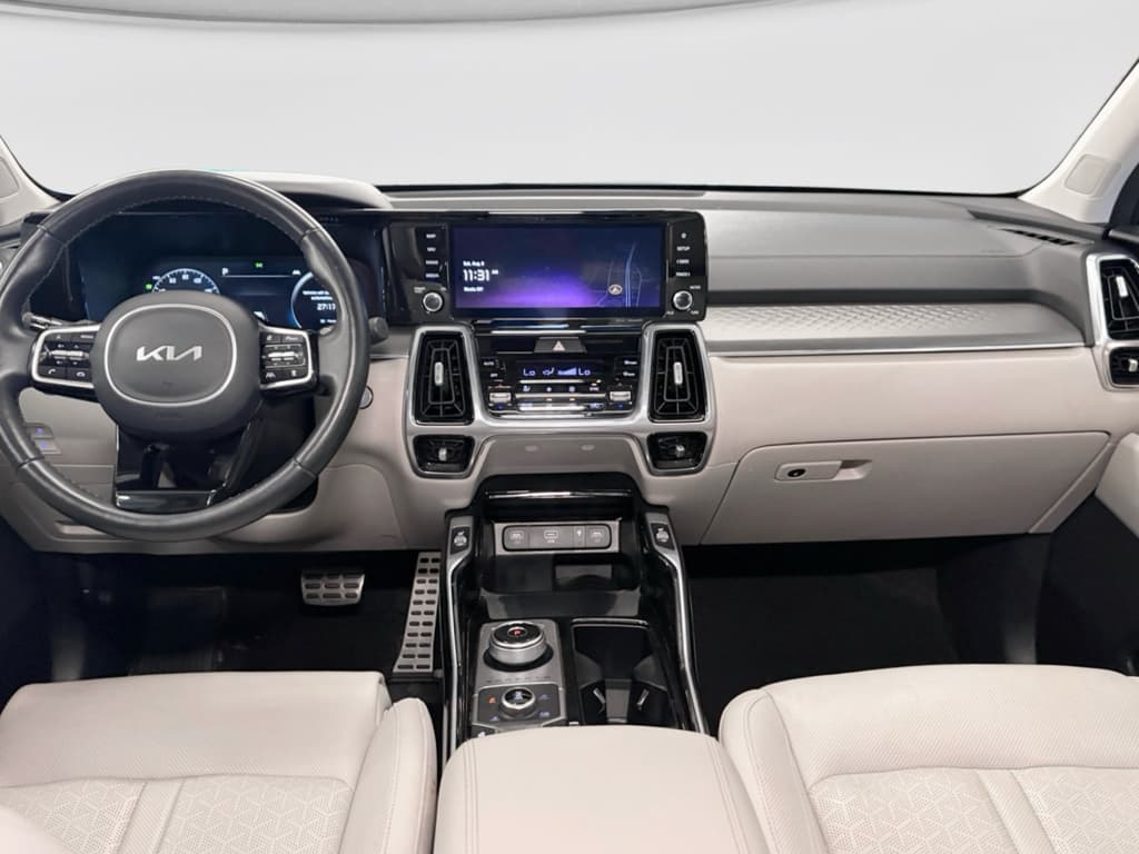 2023 Kia Sorento Plug-in Hybrid view 17