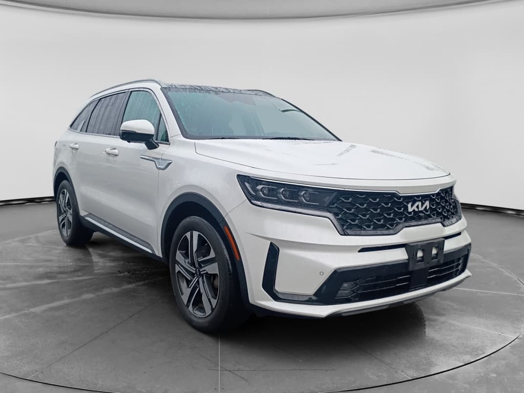 2023 Kia Sorento Plug-in Hybrid view 2