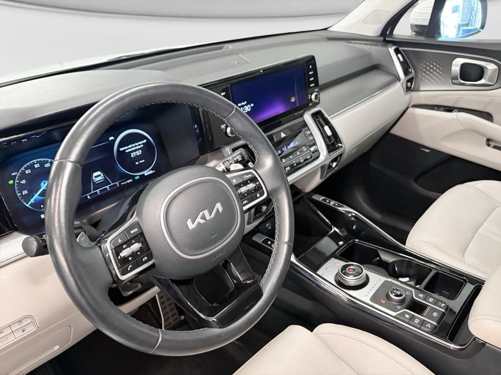 2023 Kia Sorento Plug-in Hybrid view 19