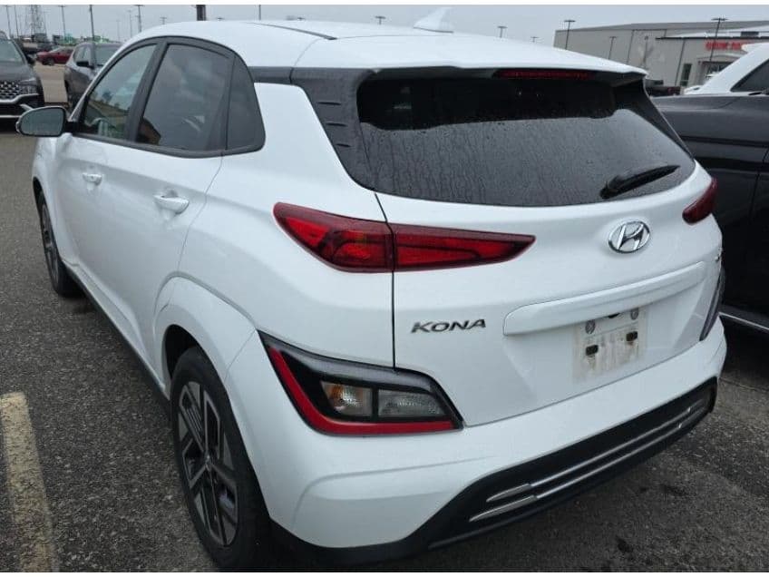 2023 Hyundai Kona EV view 4